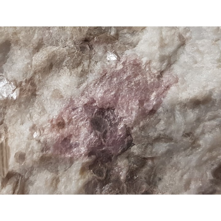 Lepidolit (mika litowa) z Piławy Górnej