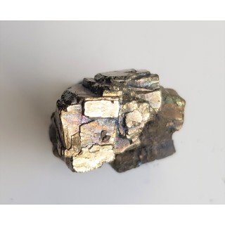 Grupa idealnie całych kryształów pirytu z kopalni Szczygłowice