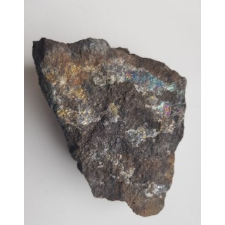 Ruda miedzi z pstrymi barwami naleciałymi z Miedzianki