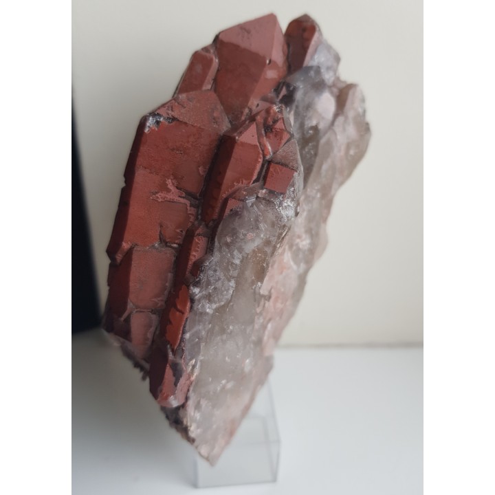 Kwarc żelazisty z pegmatytu w Rudawach Janowickich