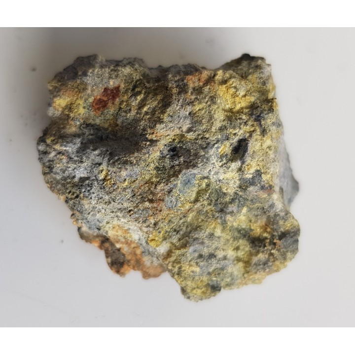 Stibikonit na antymonicie z Dębowinki k. Kłodzka