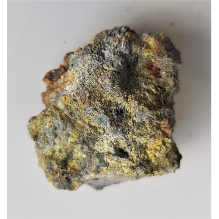 Stibikonit na antymonicie z Dębowinki k. Kłodzka