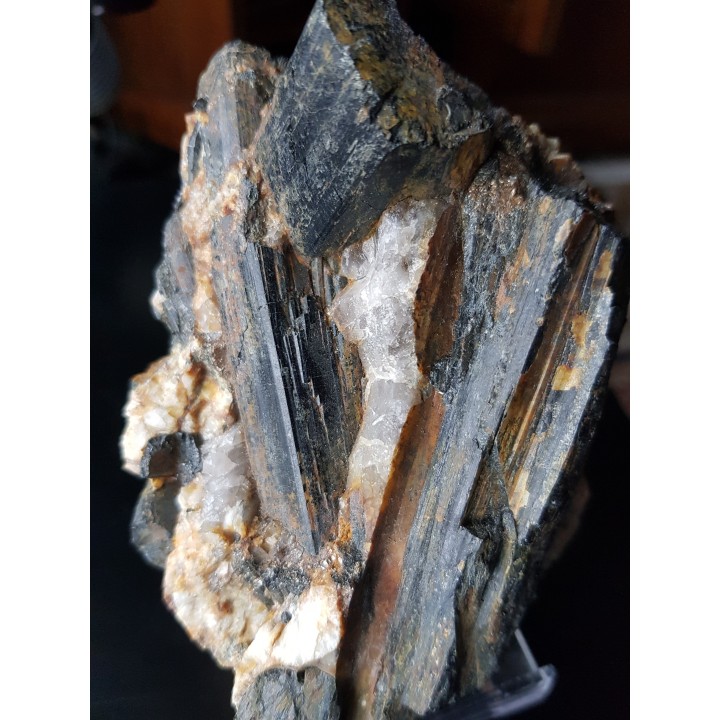 Piękny zrost kryształów szerlu z Gór Sowich