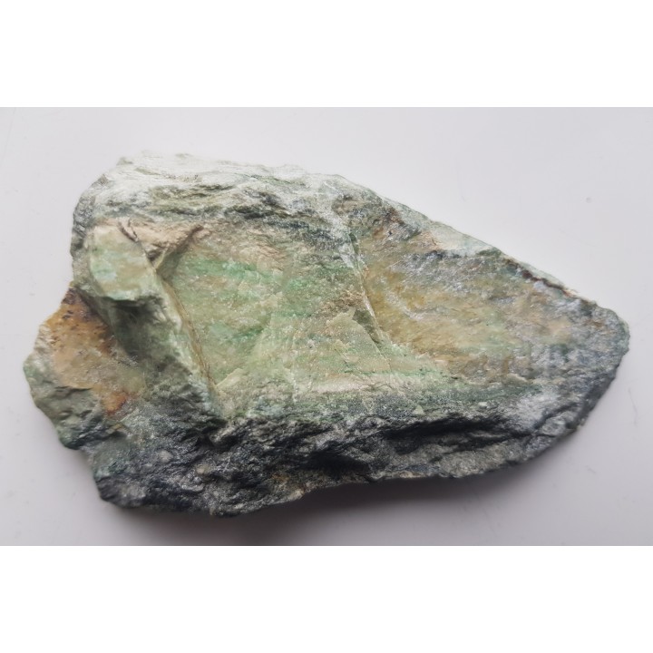 Rodingit z minerałami chromu z Jordanowa Śląskiego