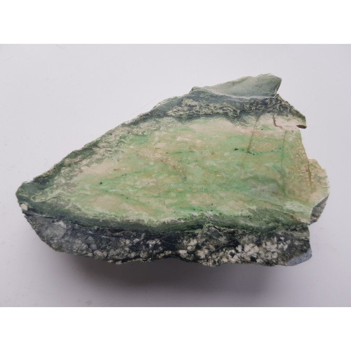 Rodingit z minerałami chromu z Jordanowa Śląskiego