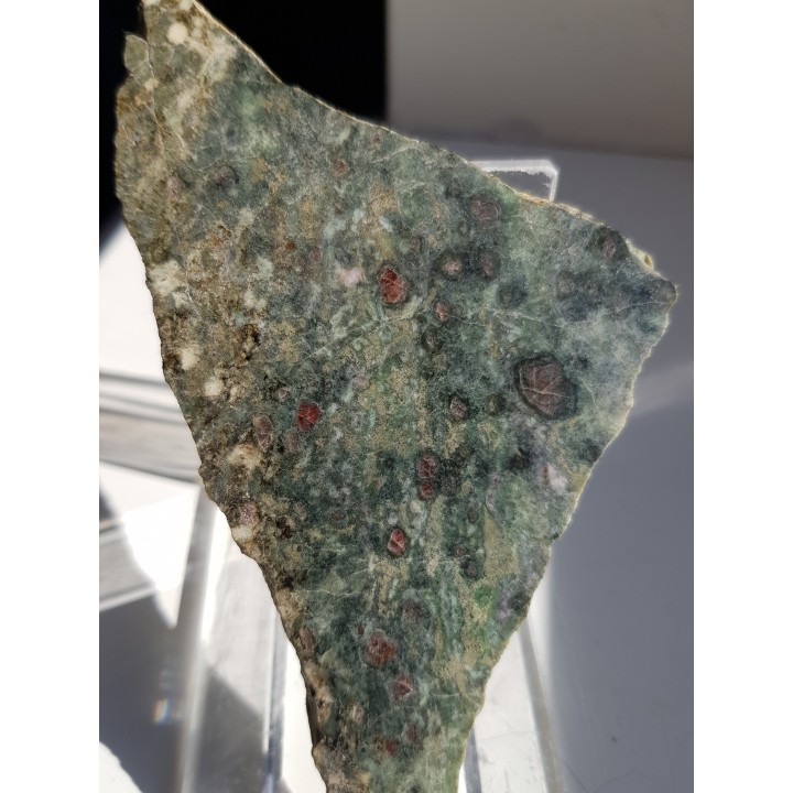 Rubinonośnego eklogit z Gór Sowich