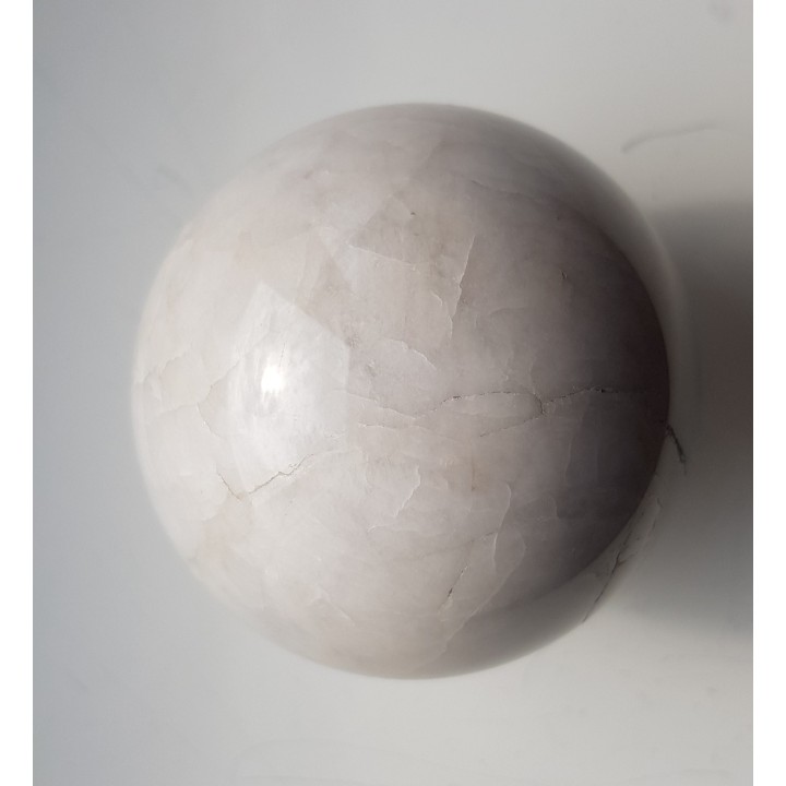 Kula polerowana z kwarcu mlecznego z okolic Mikołajowa k. Legnicy