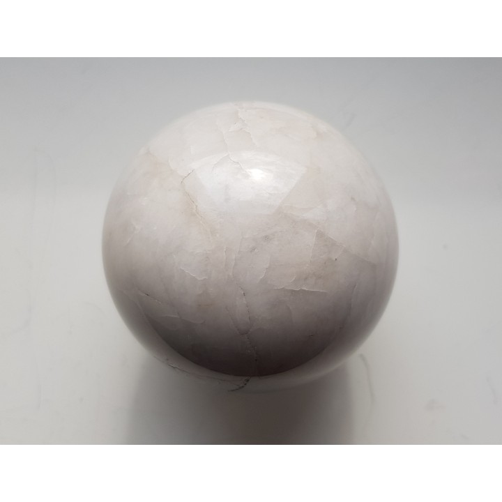 Kula polerowana z kwarcu mlecznego z okolic Mikołajowa k. Legnicy