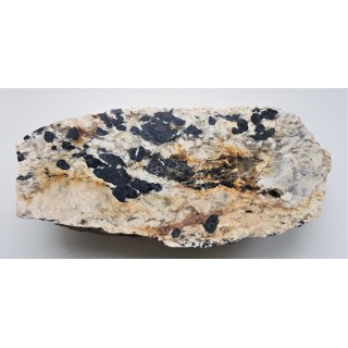 Polerowana płyta pegmatytu z turmalinami z Nowej Rudy