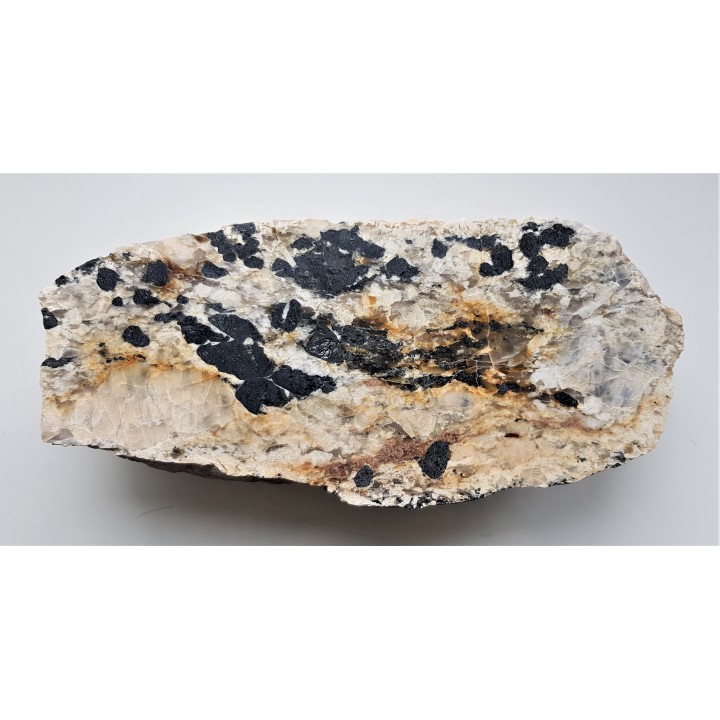 Polerowana płyta pegmatytu z turmalinami z Nowej Rudy