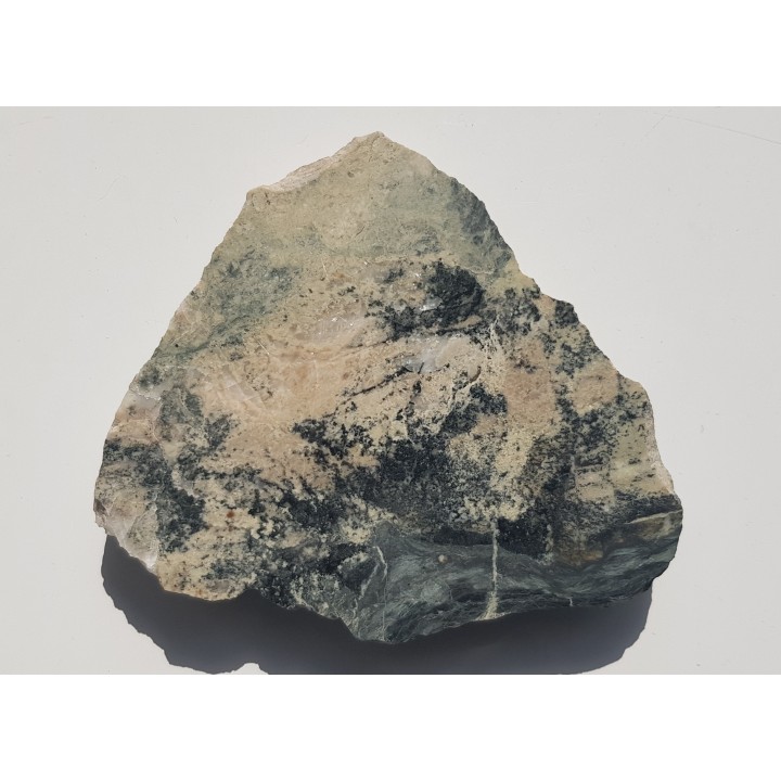 Skała leukokratyczna z Wirów k. Sobótki ze złoża magnezytu