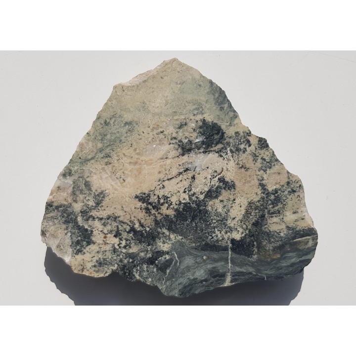 Skała leukokratyczna z Wirów k. Sobótki ze złoża magnezytu