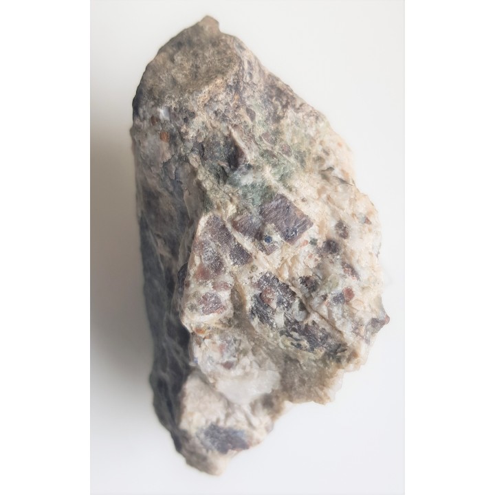 Pegmatoid z andaluzytem i szafirem ze Złotego Stoku