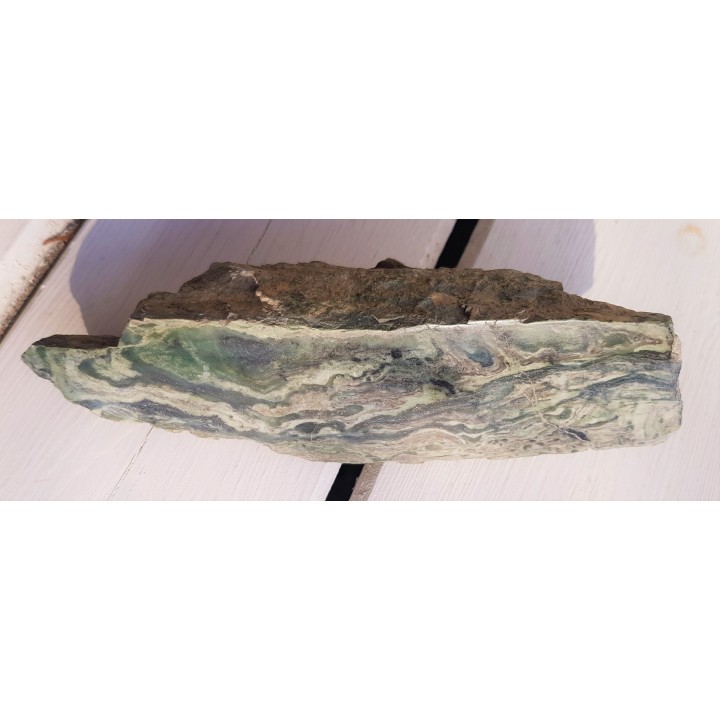 Nefryt złotostocki w skarnie magnezowym