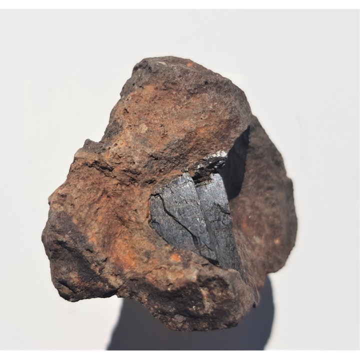 Duży augit w bazalcie z Różanej k. Złotoryi