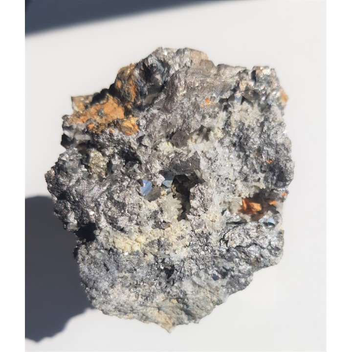 Żyła rudna z licznymi kryształami arsenopirytu z Radzimowic