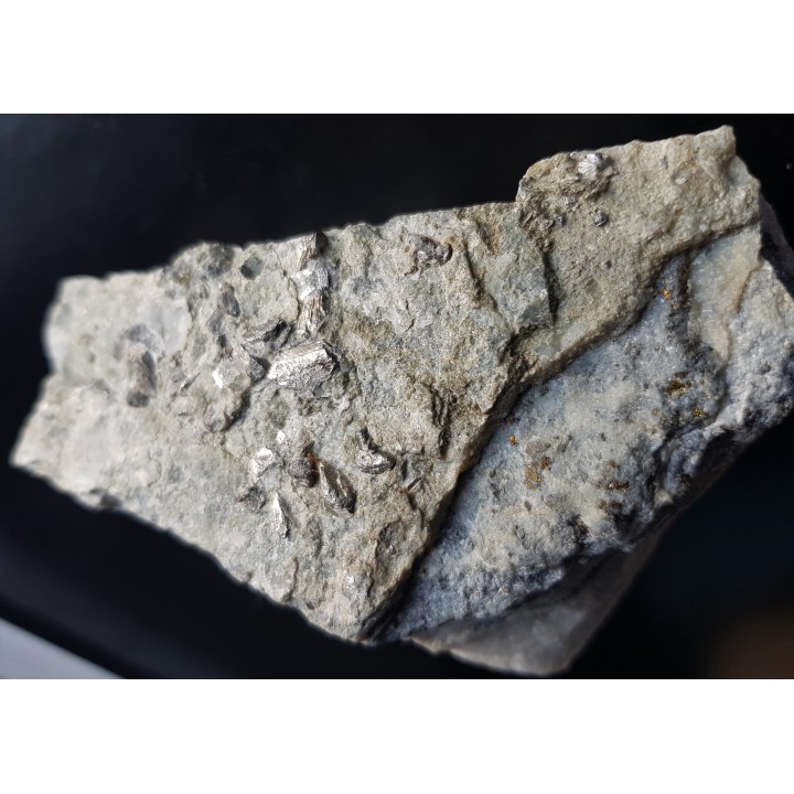 Duże kryształy arsenopirytu z Radzimowic