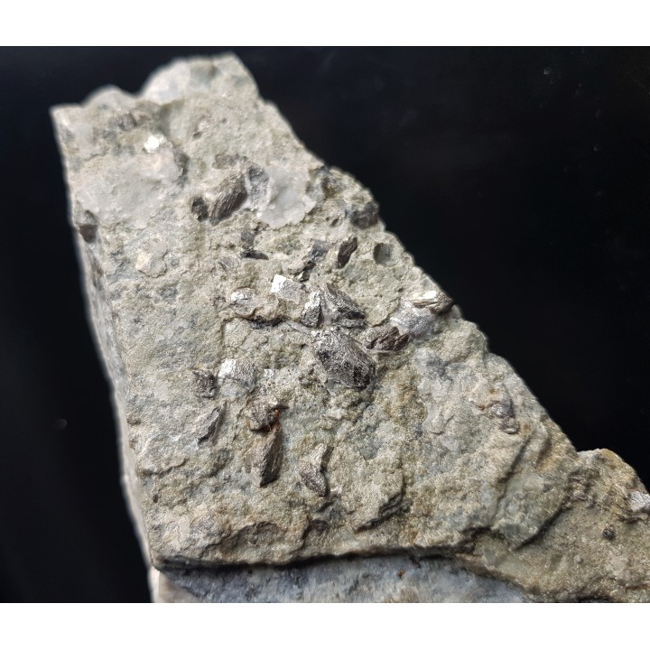 Duże kryształy arsenopirytu z Radzimowic