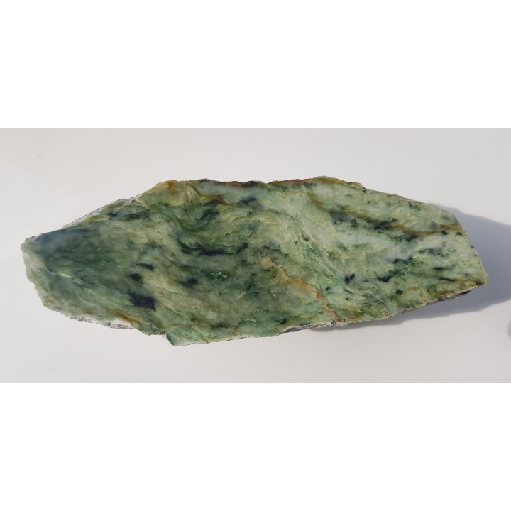 Okaz polerowanego nefrytu z Jordanowa Śląskiego