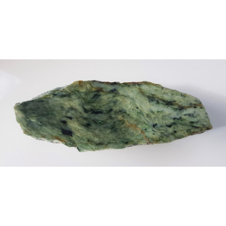 Okaz polerowanego nefrytu z Jordanowa Śląskiego