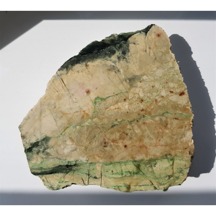 Rodingit na kontakcie z nefrytem z Jordanowa Śląskiego