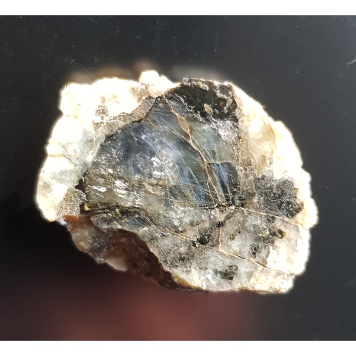 Kordieryt w pegmatycie z Zagórza Śląskiego