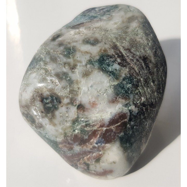 Pegmatoid z szafirem ze Złotego Stoku