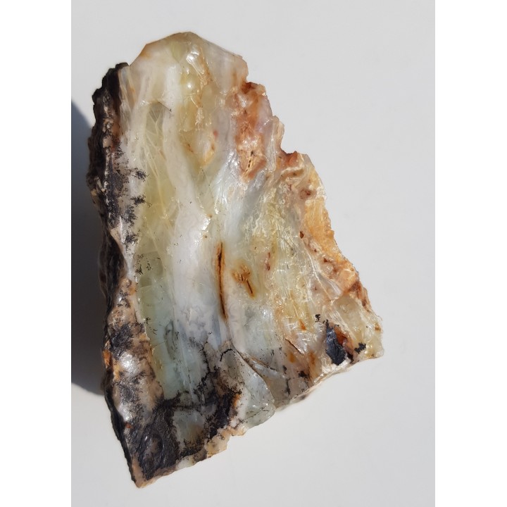 Barwny opal ze Szklar