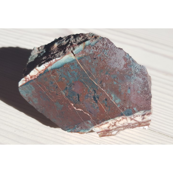 Masywna, miąższa żyła zielonego folerytu z Nowej Rudy