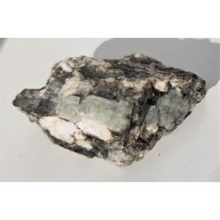 Beryl w pegmatycie desylifikowanym z Wir k. Sobótki