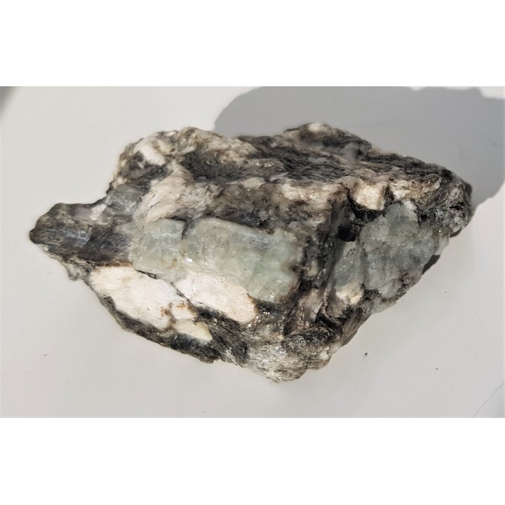 Beryl w pegmatycie desylifikowanym z Wir k. Sobótki