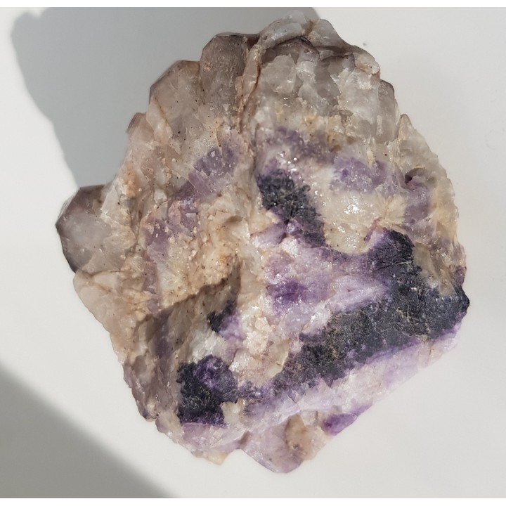 Szczotka kwarców żelazistych na fluorycie z Kletna