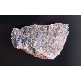 Drobne kryształy pirytu na granicie z Paszowic k. Jawora