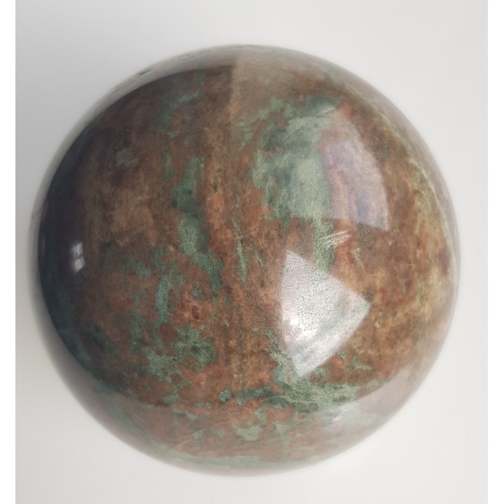 Piękna kula z granatowo-piroksenowego skarnu z Siedlimowic