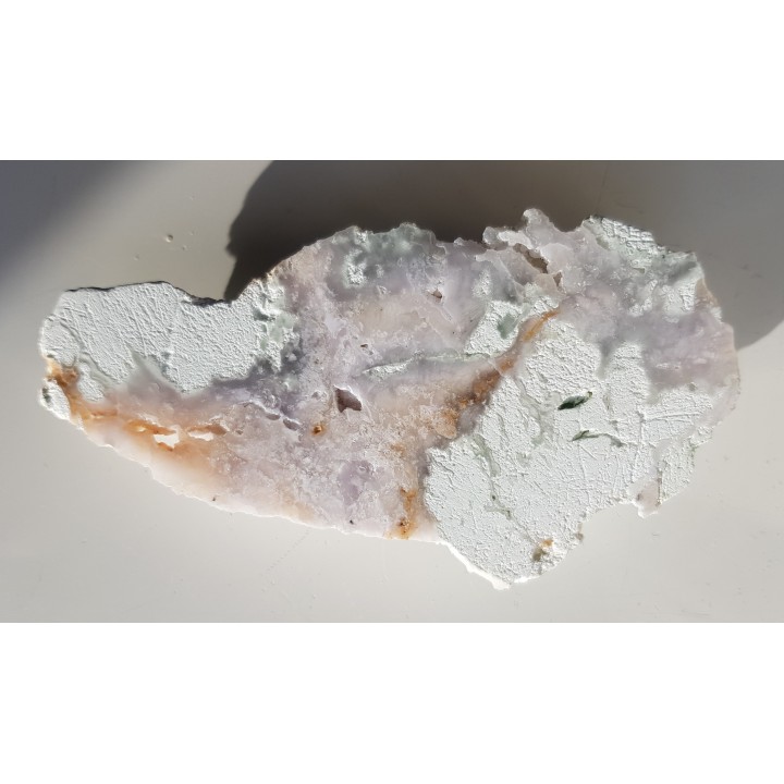 Fioletowy chalcedon z kopalni magnezytu w Wirach k. Sobótki