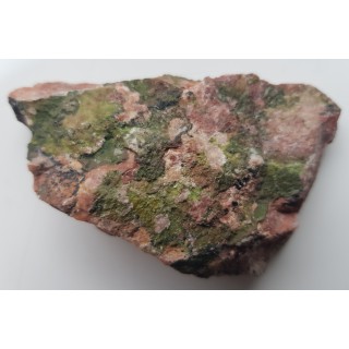 Olivenit na wapieniu dewońskim z Miedzianki w G. Świętokrzyskich