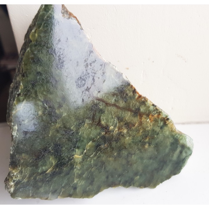 Okaz polerowanego nefrytu z Jordanowa Śląskiego