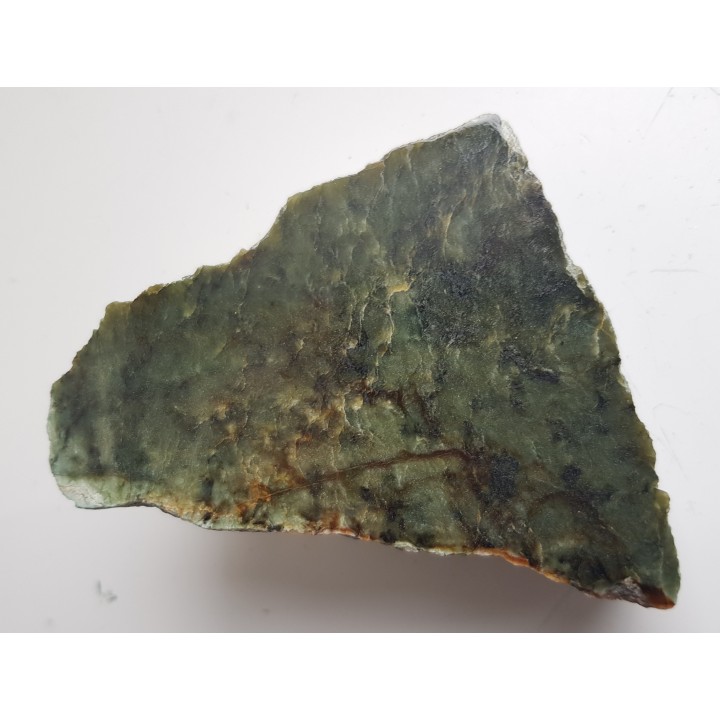 Okaz polerowanego nefrytu z Jordanowa Śląskiego