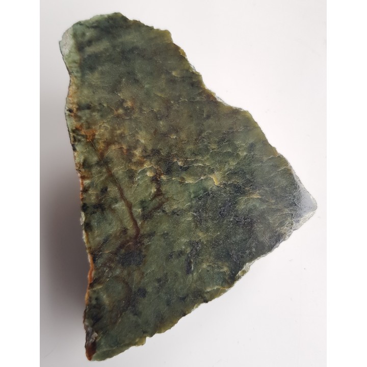 Okaz polerowanego nefrytu z Jordanowa Śląskiego