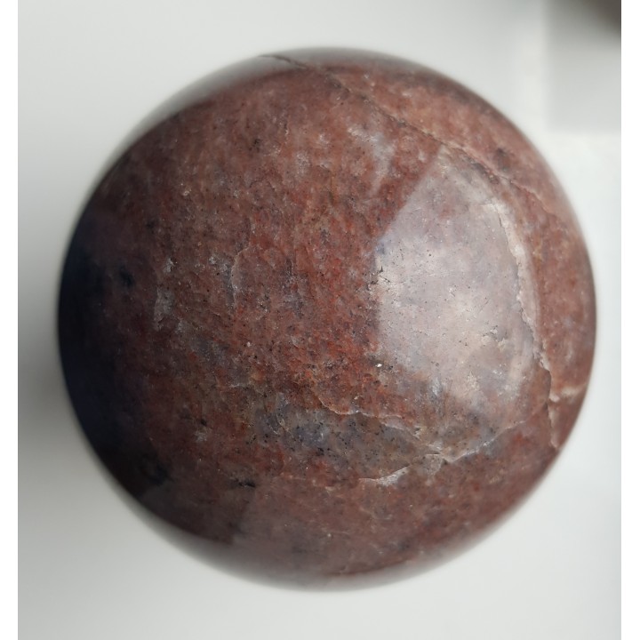 Kula z czerwonego granitoidu (eratyk, lubuskie)