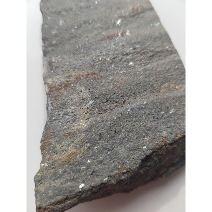 Igiełki turmalinów chromowo-wanadowych z Ząbkowic Śląskich