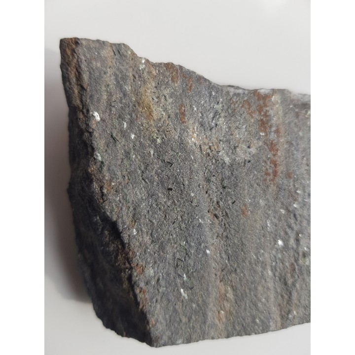 Igiełki turmalinów chromowo-wanadowych z Ząbkowic Śląskich