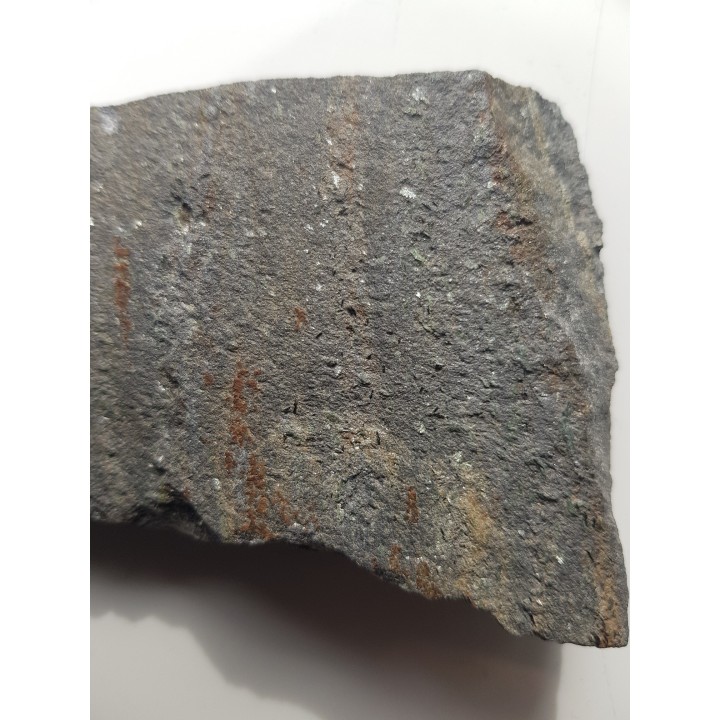 Igiełki turmalinów chromowo-wanadowych z Ząbkowic Śląskich