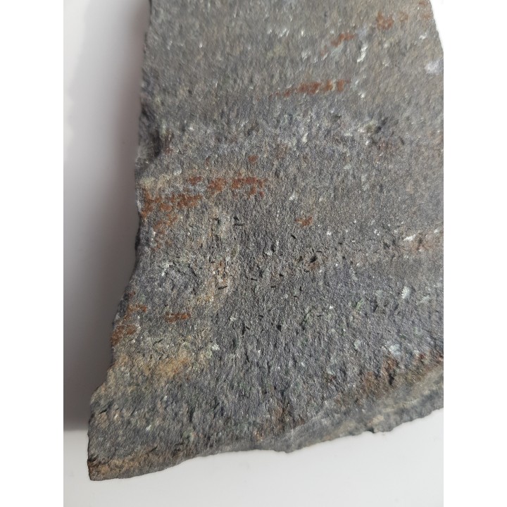 Igiełki turmalinów chromowo-wanadowych z Ząbkowic Śląskich