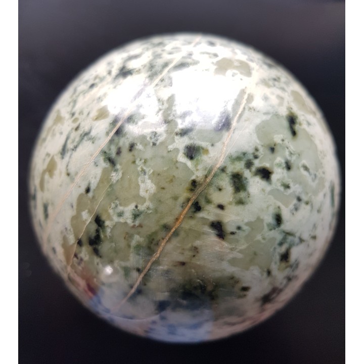 Kula z nefrytu z Jordanowa Śląskiego