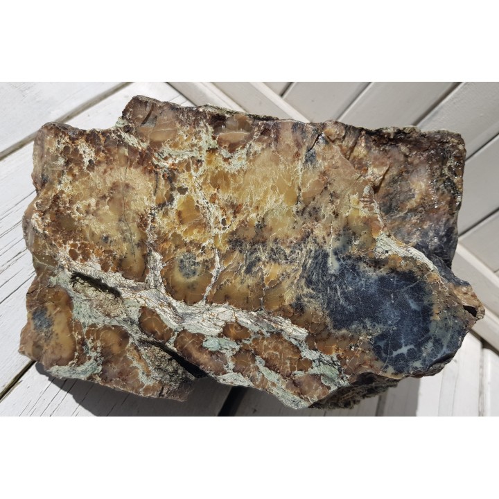 Wielki, muzealny okaz barwnego opalu z Nasławic k. Wrocławia