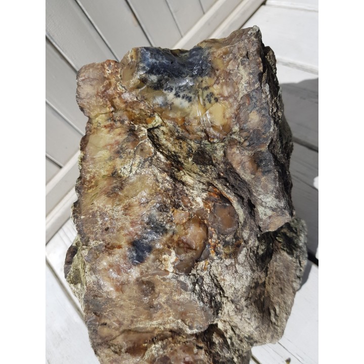 Wielki, muzealny okaz barwnego opalu z Nasławic k. Wrocławia