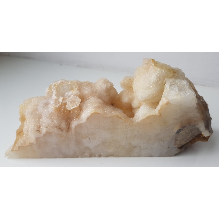 Kwarce pokryte drobnokrystalicznym SiO2 ze Sławniowic