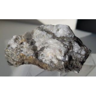 Piryt w barycie z Piskrzyna, G. Świętokrzyskie