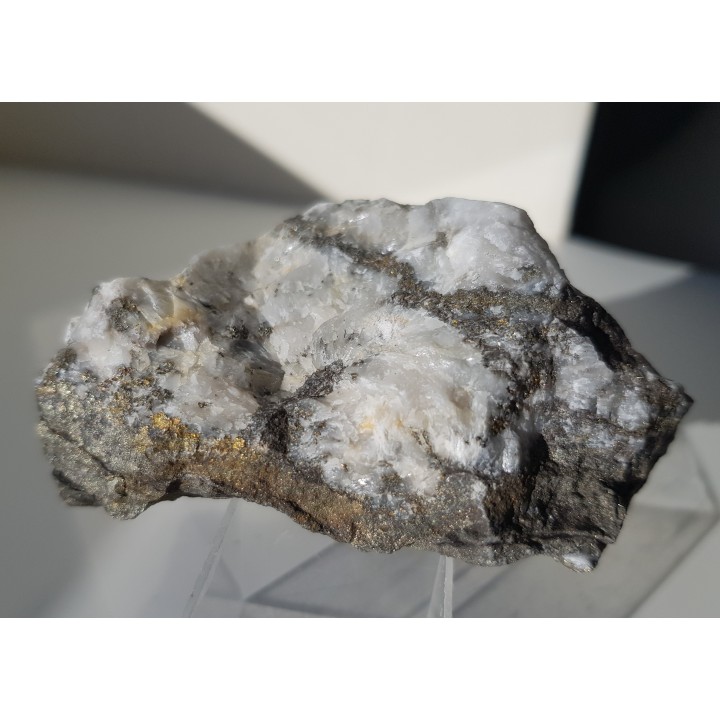 Piryt w barycie z Piskrzyna, G. Świętokrzyskie